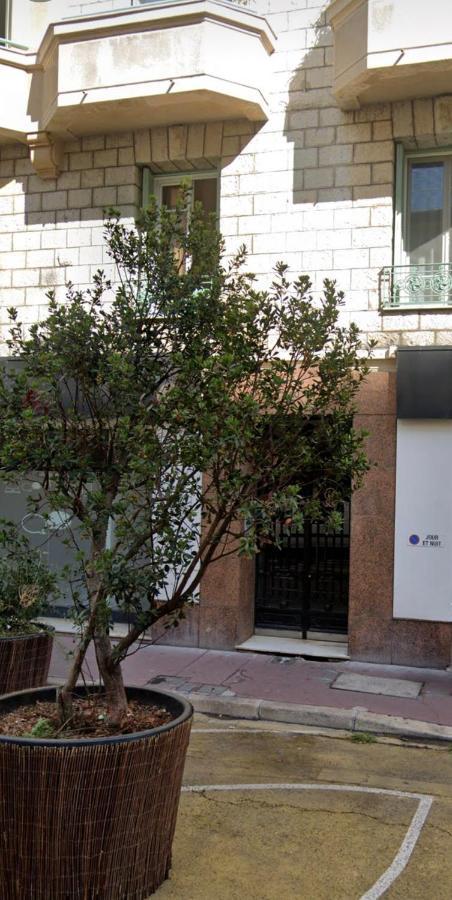 Joli Appartement Spacieux A 3 Min A Pied De La Mer Nice Buitenkant foto